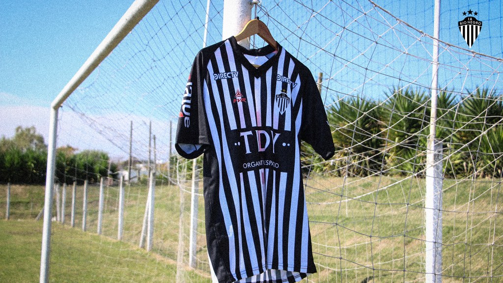 Presentamos la camiseta oficial para la temporada&nbsp;2025